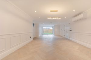 Photo 22- click for photo gallery